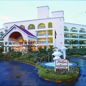 Breezes Hotel